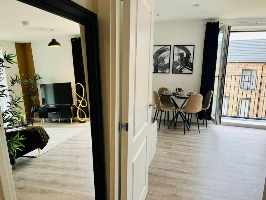 Hessian Lounge -Wyndale- Central 2Br W/Parking Birmingham Exterior photo